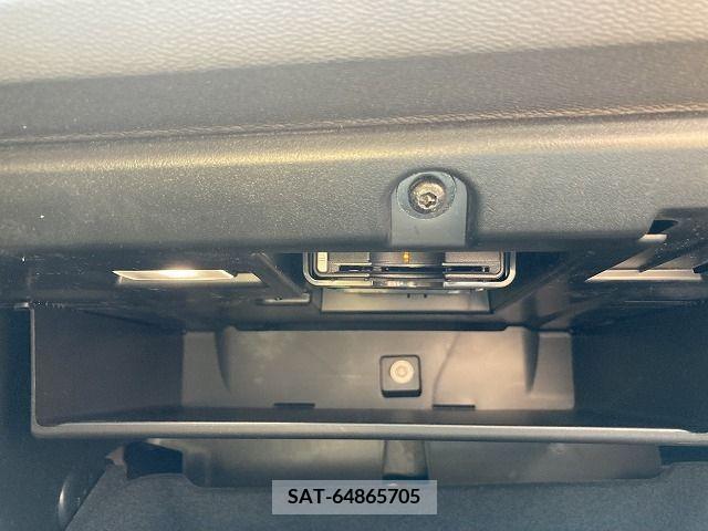 Volvo XC60 2019-08 382327-16