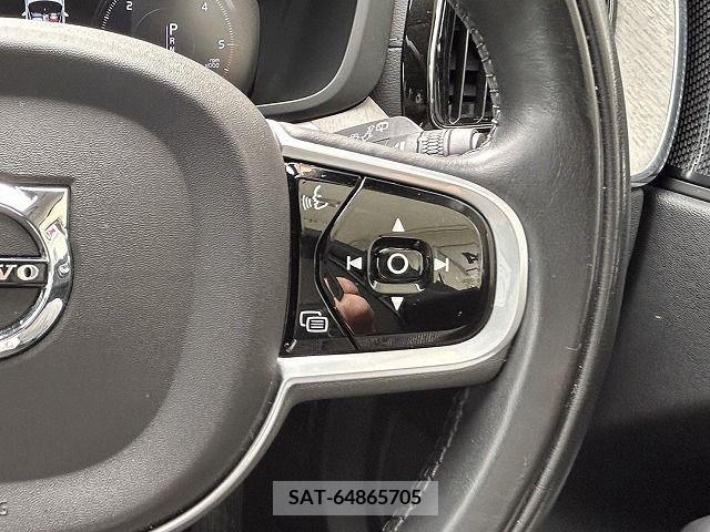 Volvo XC60 2019-08 382327-15