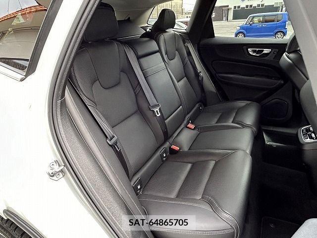 Volvo XC60 2019-08 382327-20