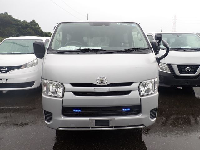 Toyota HIACE VAN 2018-04 5849-5