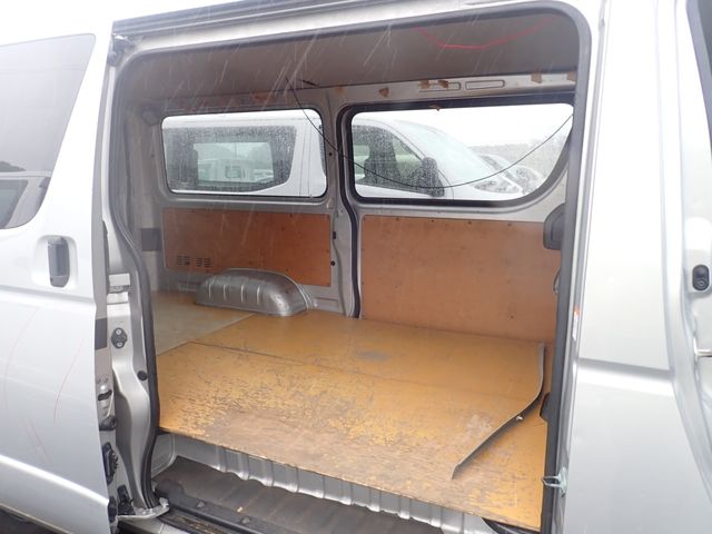 Toyota HIACE VAN 2018-04 5849-8