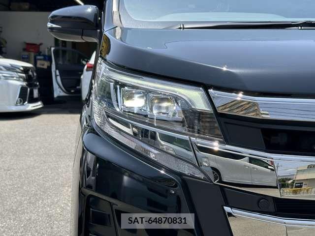 Toyota NOAH 2019-03 365088-6