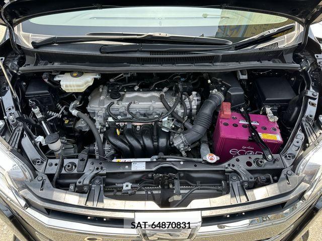 Toyota NOAH 2019-03 365088-29