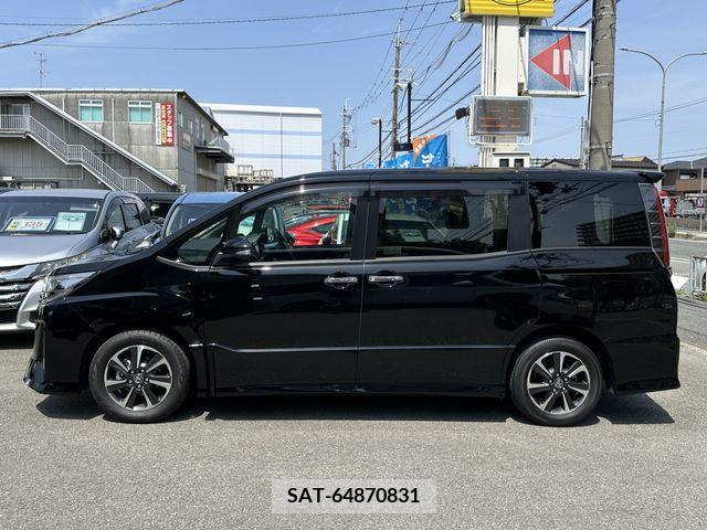 Toyota NOAH 2019-03 365088-3