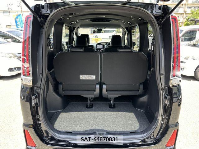Toyota NOAH 2019-03 365088-12