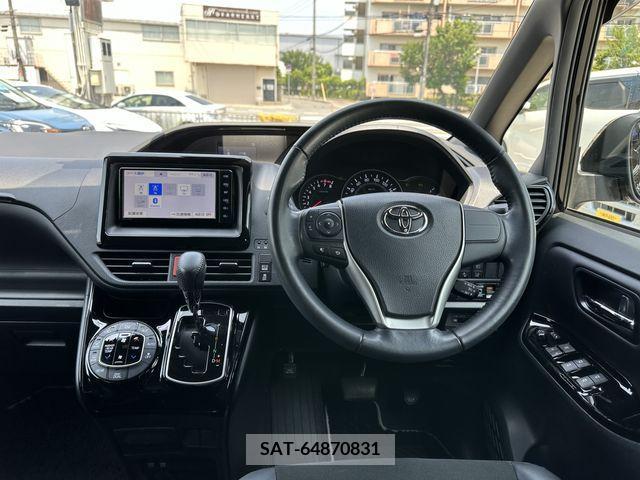 Toyota NOAH 2019-03 365088-13