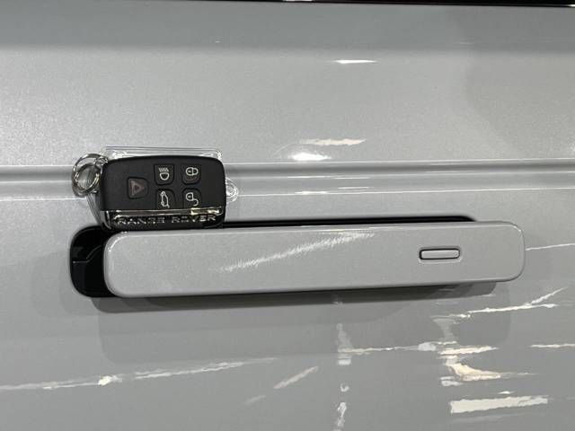 ROVER RANGE ROVER 2019-08 21785-11