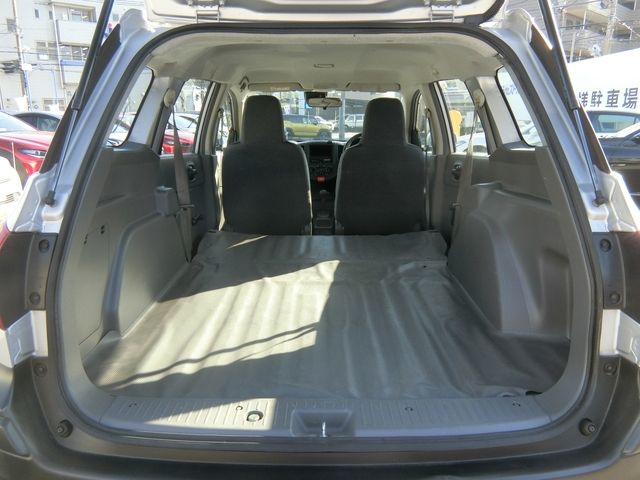 Nissan NV150 AD 2018-03 28149-6