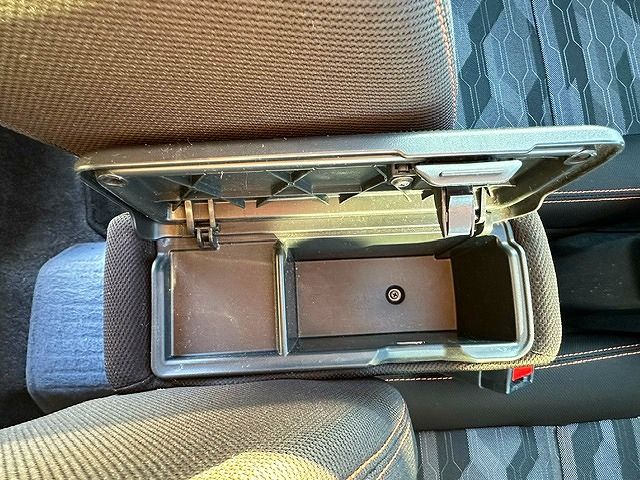 Daihatsu TAFT 2021-02 27601-22