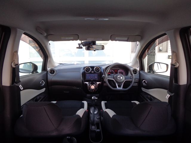 Nissan NOTE 2017-04 16957-28