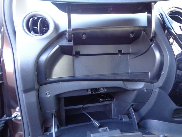 Nissan NOTE 2017-04 16957-10