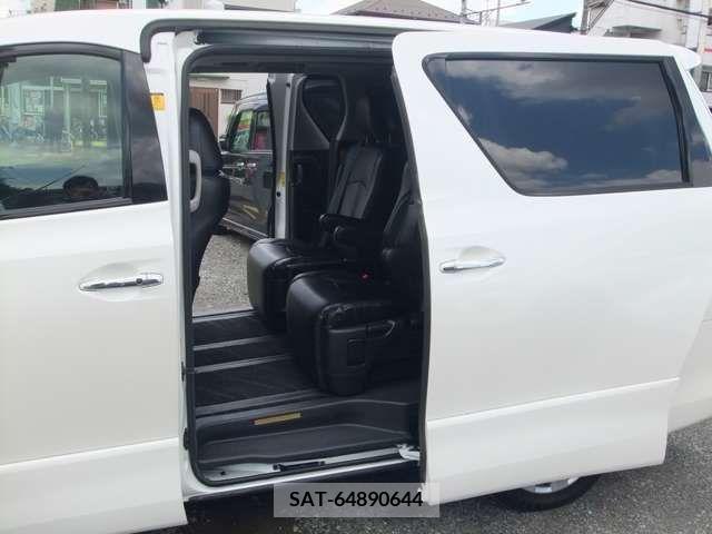 Toyota VELLFIRE 2011-02 299852-11