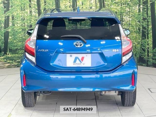Toyota AQUA 2017-06 344369-15