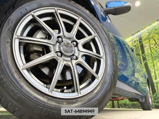 Toyota AQUA 2017-06 344369-13
