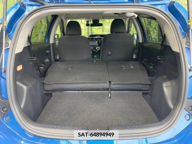 Toyota AQUA 2017-06 344369-11