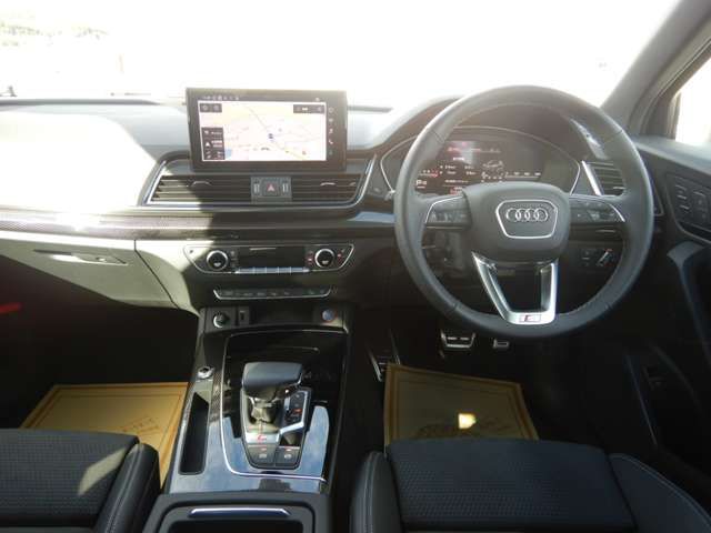 Audi SQ5 2023-03 181840-1