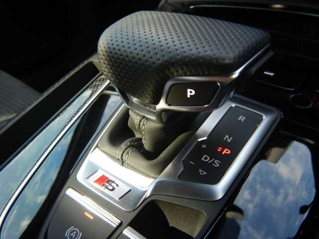 Audi SQ5 2023-03 181840-17