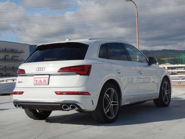 Audi SQ5 2023-03 181840-2