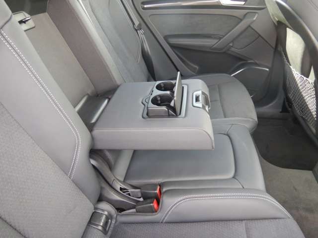 Audi SQ5 2023-03 181840-25