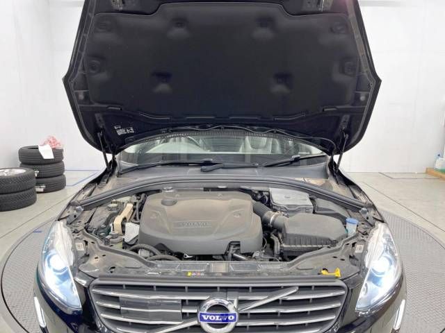 Volvo XC60 2017-05 22092-19