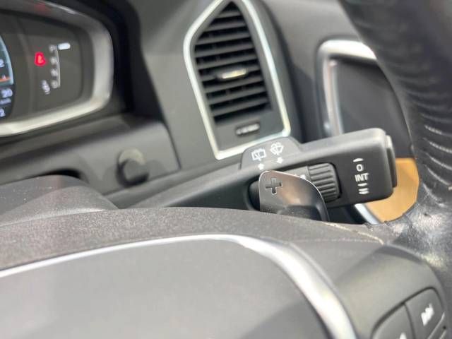 Volvo XC60 2017-05 22092-8