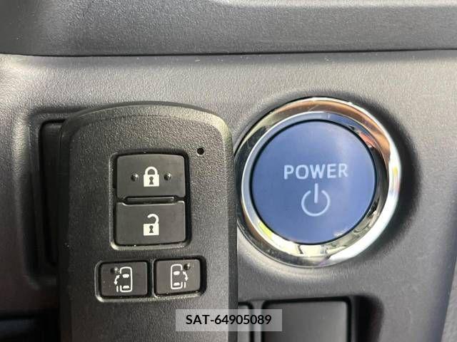 Toyota VOXY HYBRID 2015-07 350278-7