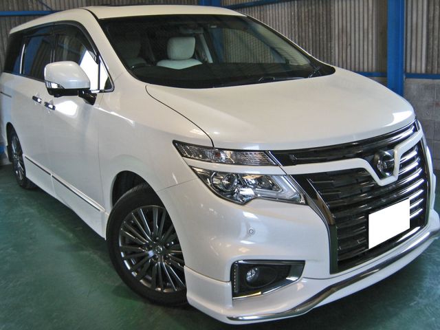 Nissan ELGRAND 2017-07 3879-0