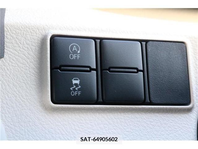 Toyota SIENTA 2017-01 214690-11