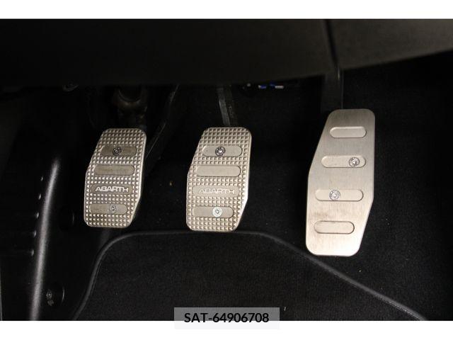 Abarth 595 2021-09 323188-15
