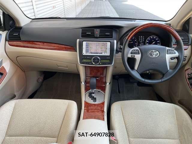 Toyota PREMIO 2014-07 281679-2