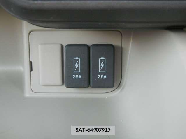 Honda N BOX 2018-07 250673-17