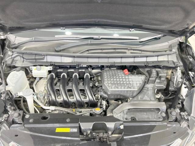 Nissan SERENA 2018-03 182185-18