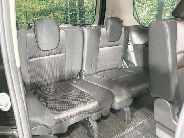 Nissan SERENA 2018-03 182185-9