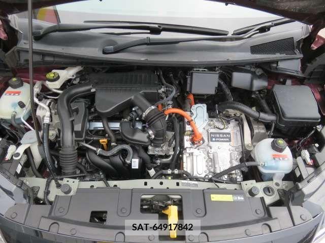 Nissan NOTE 2021-06 330337-15