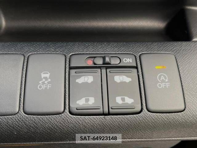 Honda e 2013-10 384093-4