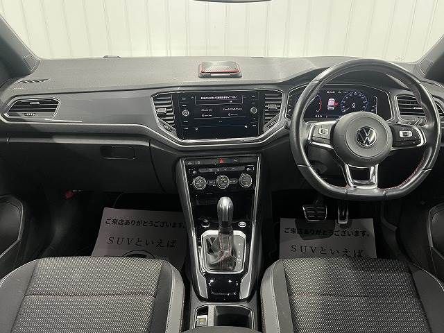 VolksWagen T-ROC 2021-03 181399-1