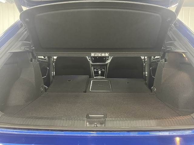 VolksWagen T-ROC 2021-03 181399-12