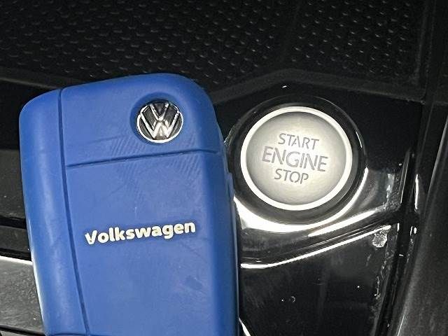 VolksWagen T-ROC 2021-03 181399-11