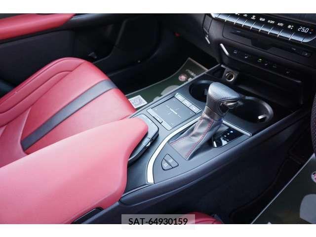 Lexus UX 2019-03 200092-13