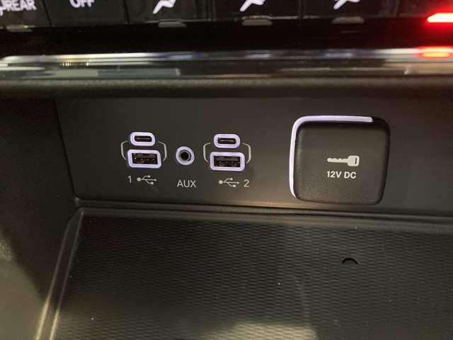 Jeep GRAND CHEROKEE 2023-02 182114-15