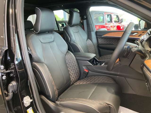 Jeep GRAND CHEROKEE 2023-02 182114-3