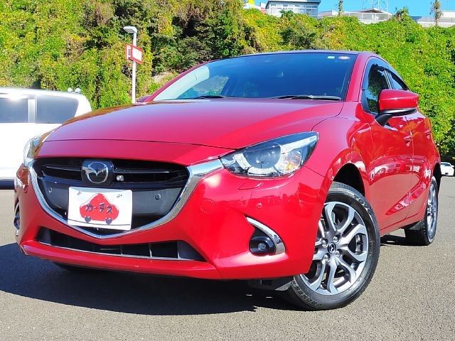 Mazda DEMIO 2018-01 15672-0