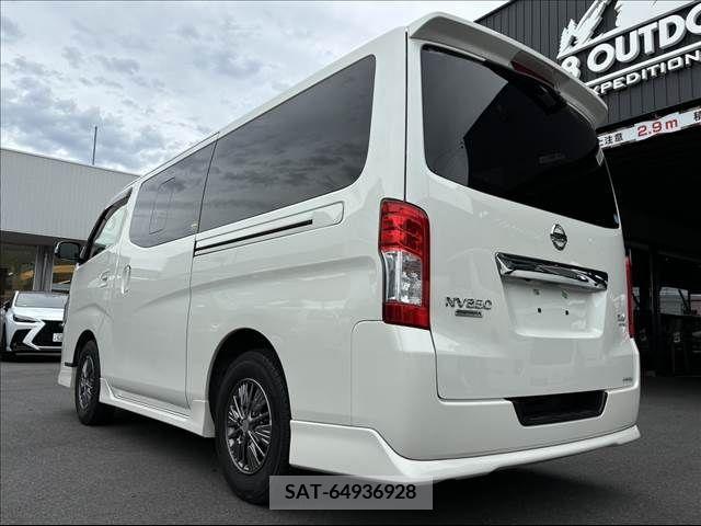 Nissan NV350 Caravan 2018-01 317330-15