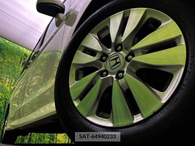 Honda e 2010-06 326937-13