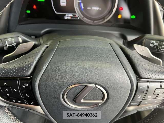 Lexus ES 2019-08 275195-11