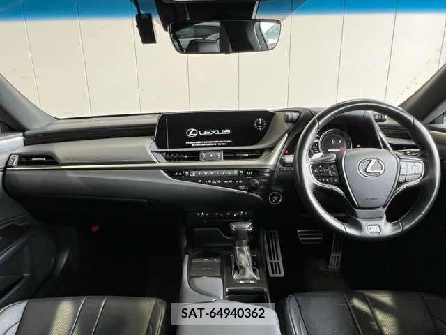 Lexus ES 2019-08 275195-7