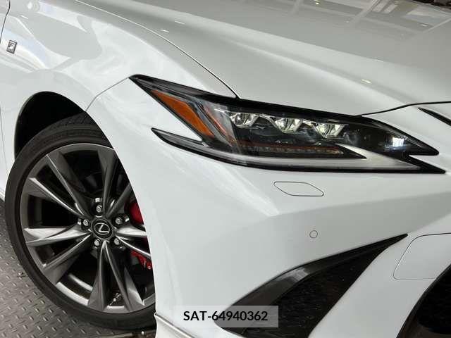 Lexus ES 2019-08 275195-3