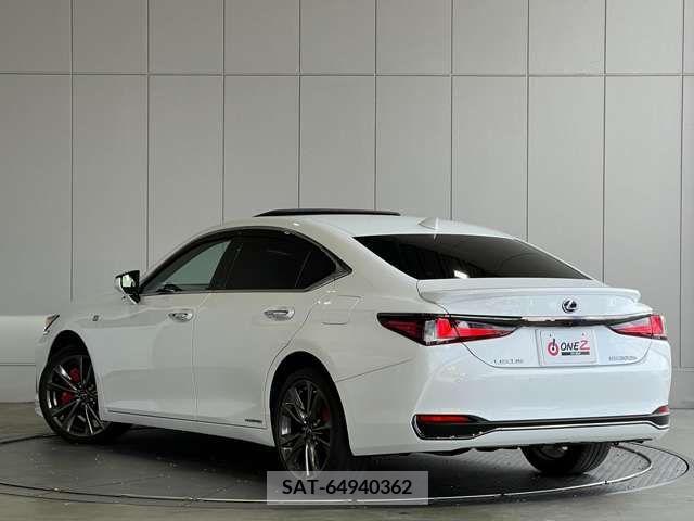 Lexus ES 2019-08 275195-2