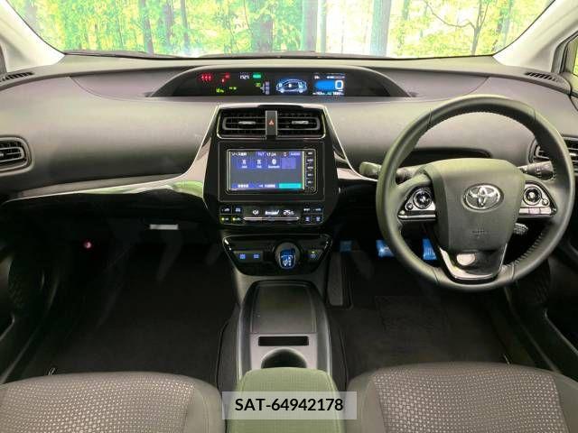 Toyota PRIUS 2021-05 366567-1