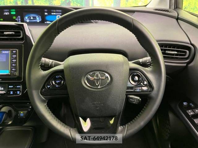 Toyota PRIUS 2021-05 366567-11